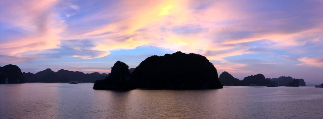 halong-bay-sunset